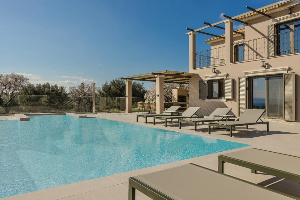 Property building, Pool view, Swimming pool, sunbed