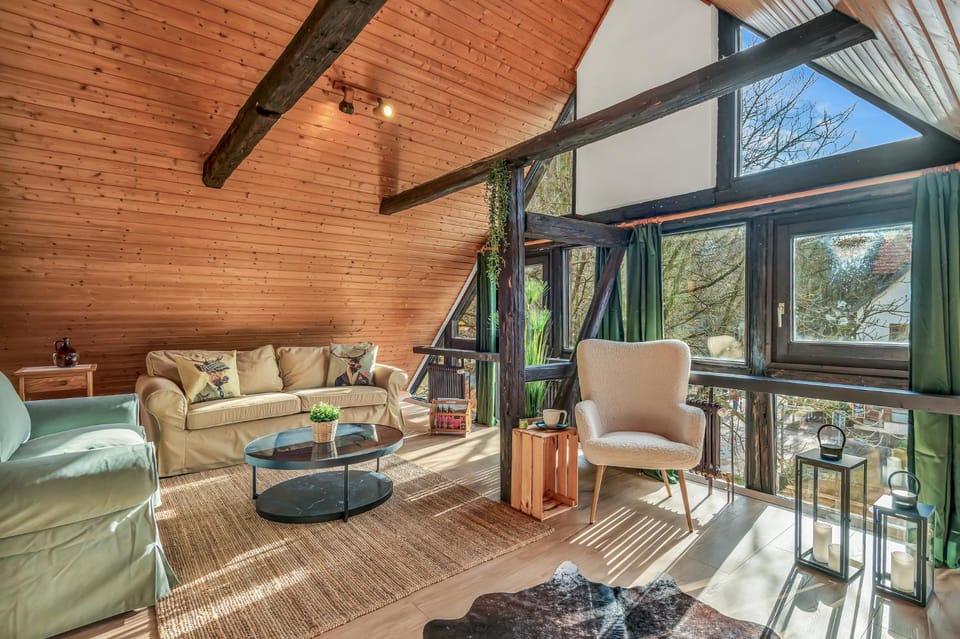 View (from property/room), Living room, Seating area
