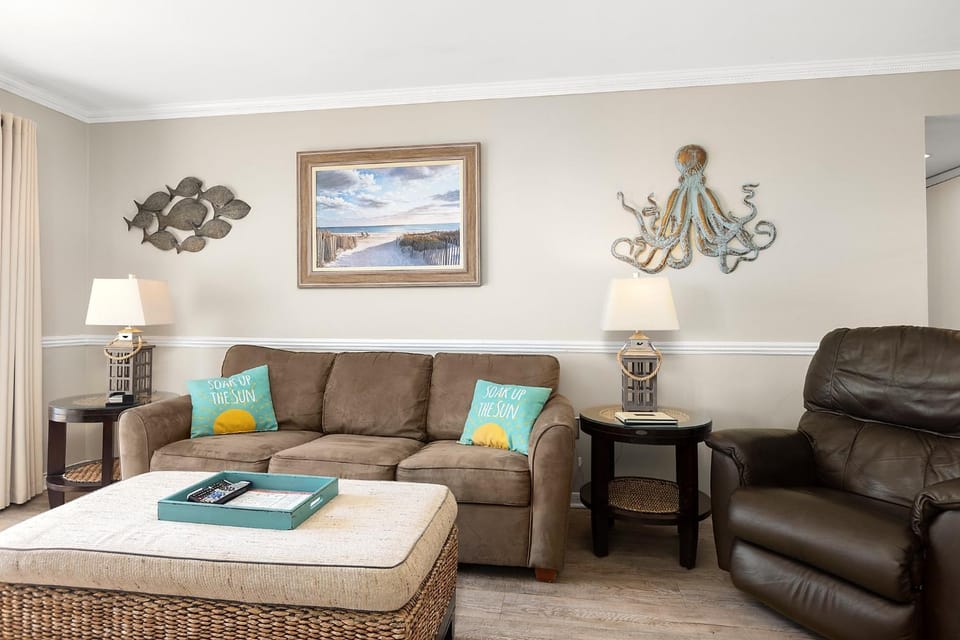 Living room, Seating area, furniture