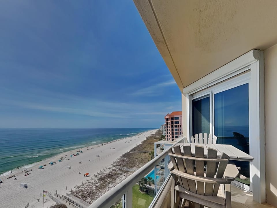 Balcony/Terrace, Seating area, Beach, Sea view