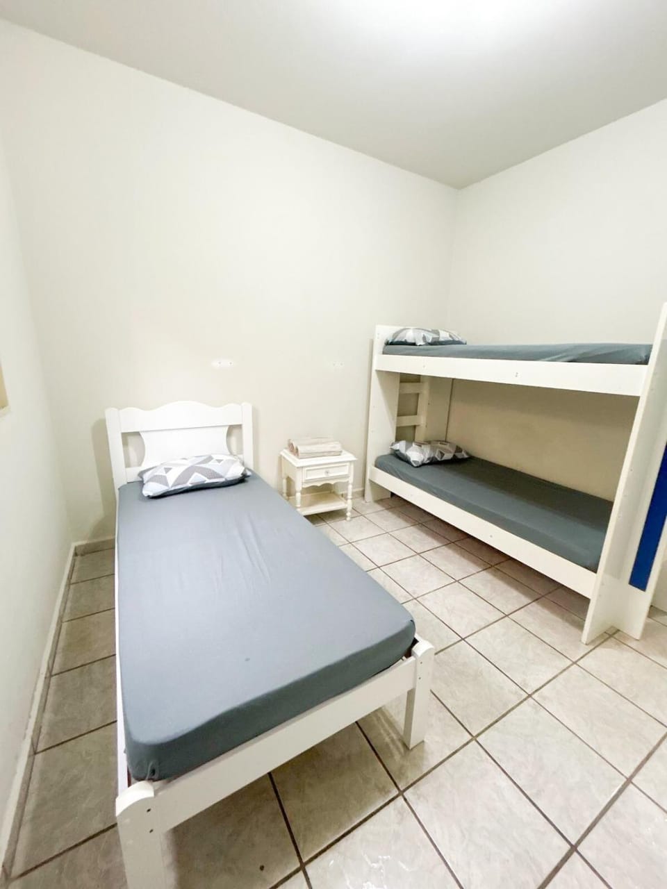 Bed, Photo of the whole room, Bedroom, bunk bed