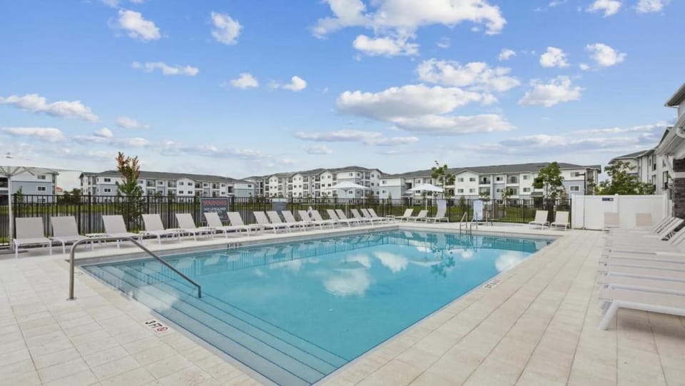 2B Balcony Lakeview-Fort Myers, FL Apartment in Fort Myers