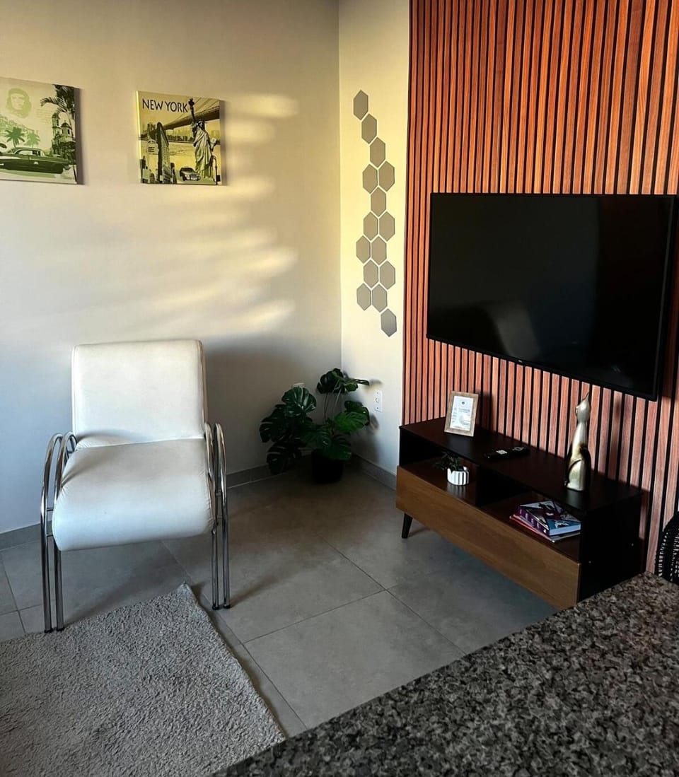 Communal lounge/ TV room, TV and multimedia, Living room, Seating area, Evening entertainment