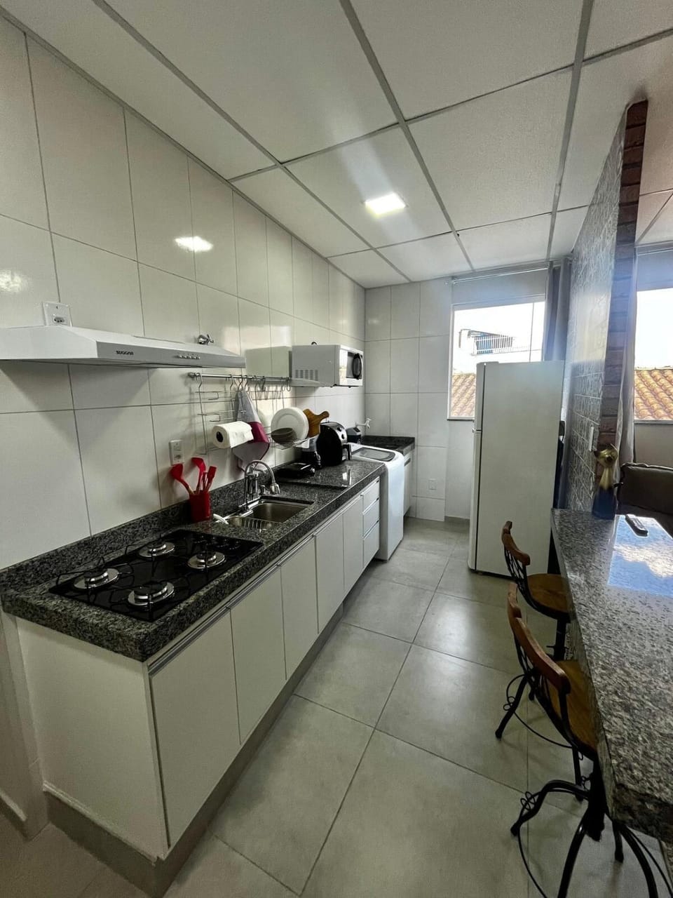 Kitchen or kitchenette, Dining area, stove