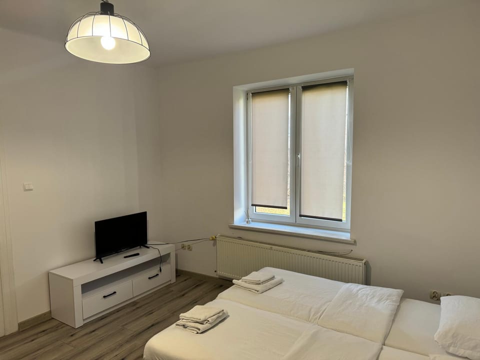 Bed, TV and multimedia