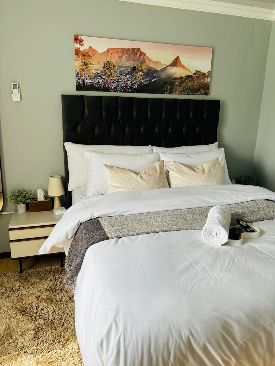 Bed, Bedroom