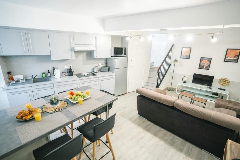 TV and multimedia, Coffee/tea facilities, Living room, stove, toaster, kitchen
