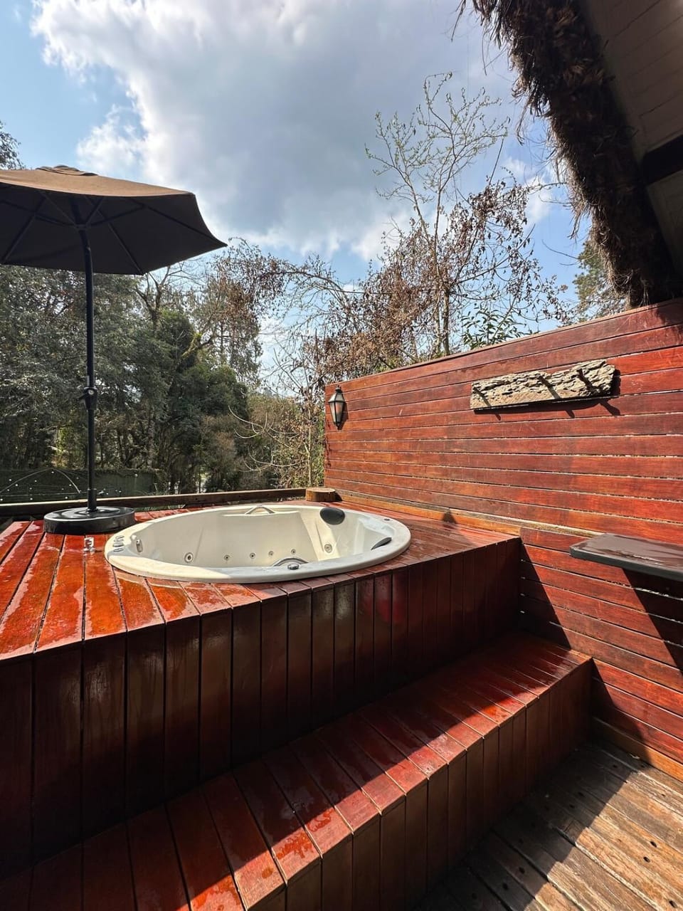 Day, Hot Tub