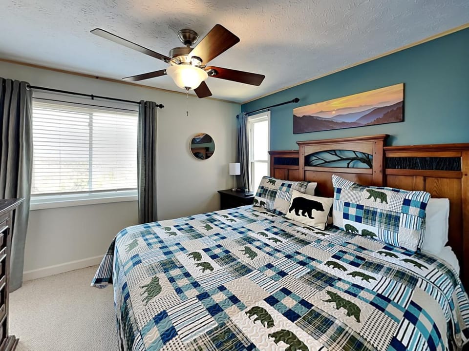 Mountain Vista - Deer Ridge Mountain Resort E303 Apartment in Pittman Center