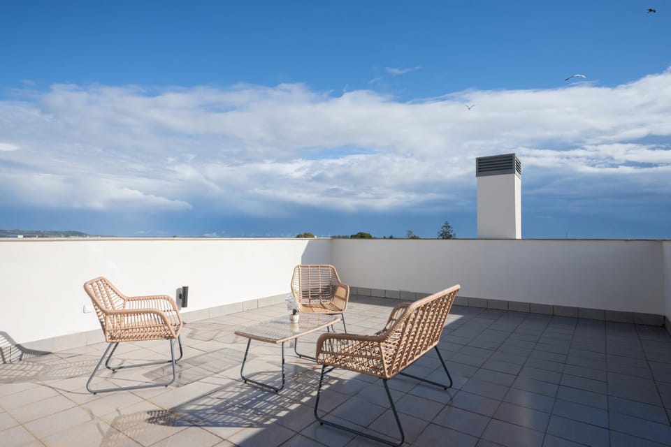 View (from property/room), Balcony/Terrace