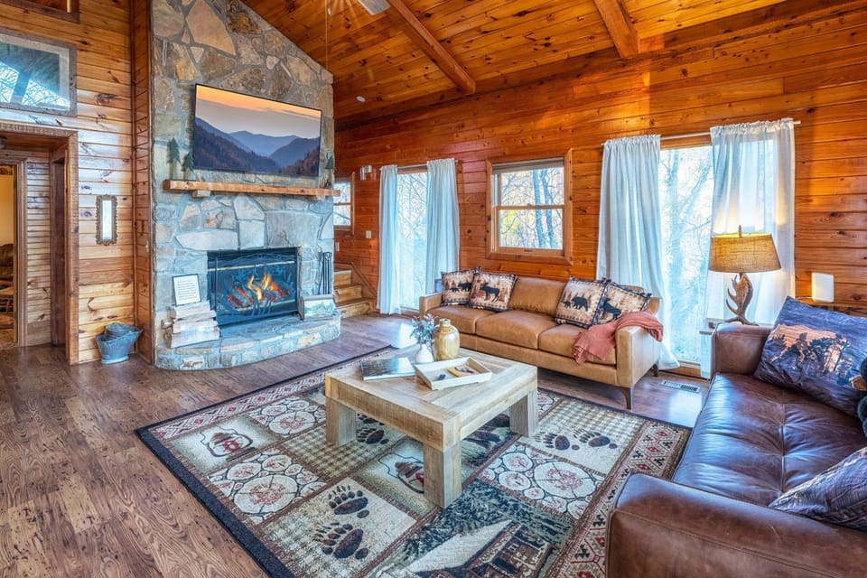 TV and multimedia, Living room, fireplace