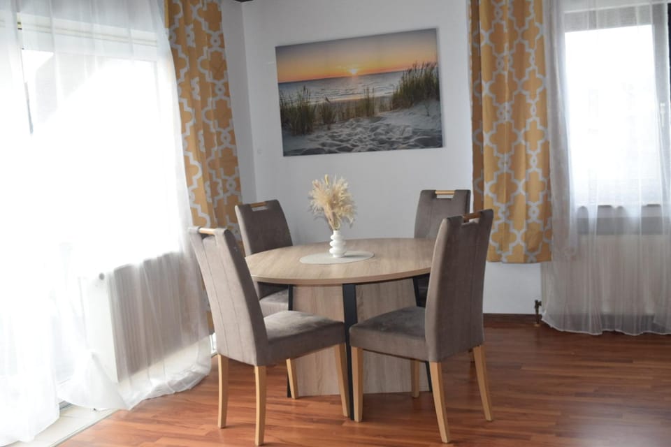 Royal Home - Geräumige Ferienwohnung mit Balkon nahe Seepark Lünen und Dortmund! Apartment in Dortmund