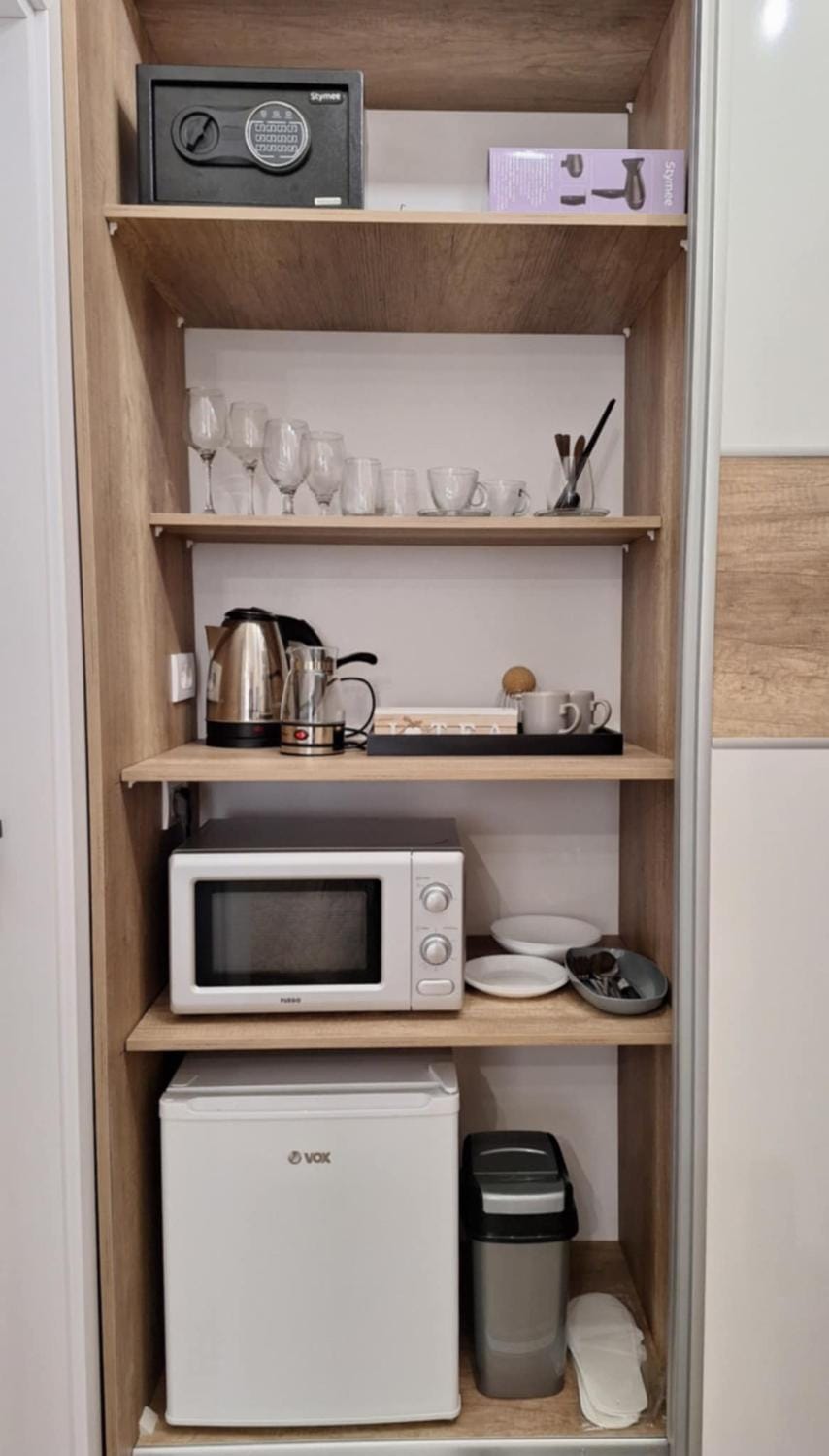 Coffee/tea facilities, minibar
