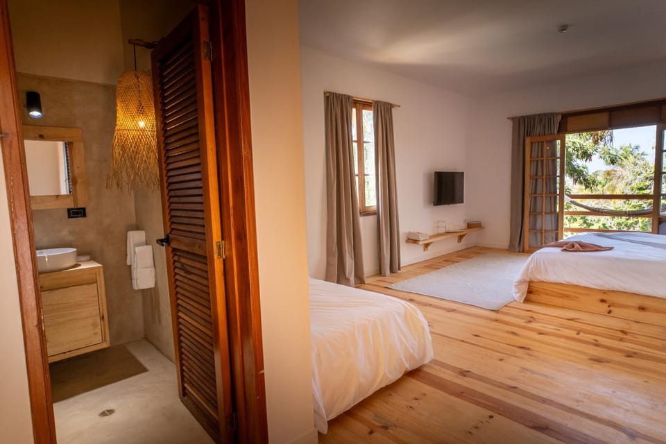 Bed, Bathroom, TV and multimedia, Pool view, Sea view, internet, air conditioner