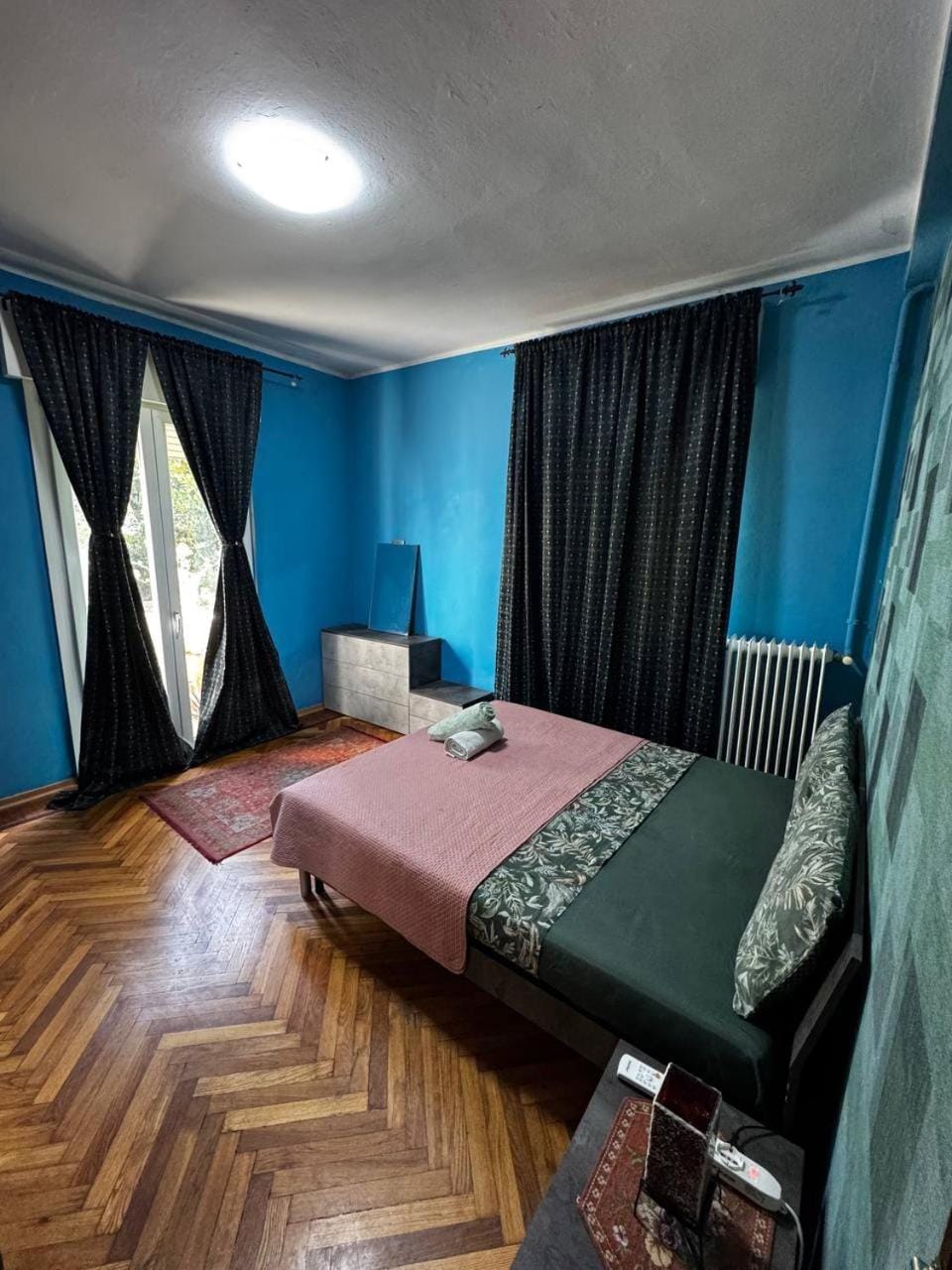 Elegant Coco stay- 10 min to Venice Bed and Breakfast in Venice