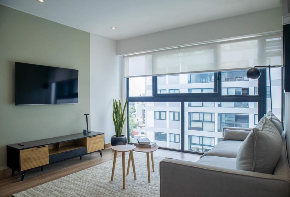 Eco 28 Living 2BR with Modern Pool in Miraflores Apartment in Miraflores