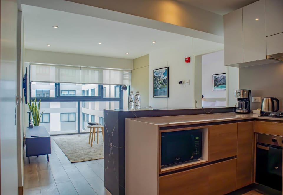 Eco 28 Living 2BR with Modern Pool in Miraflores Apartment in Miraflores