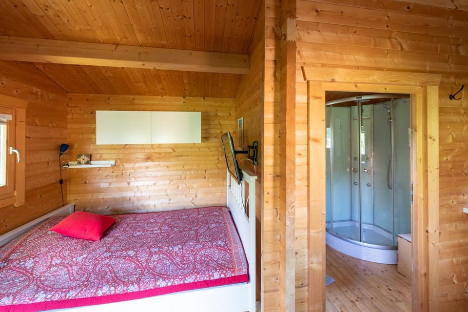 Bathroom, Photo of the whole room, Bedroom