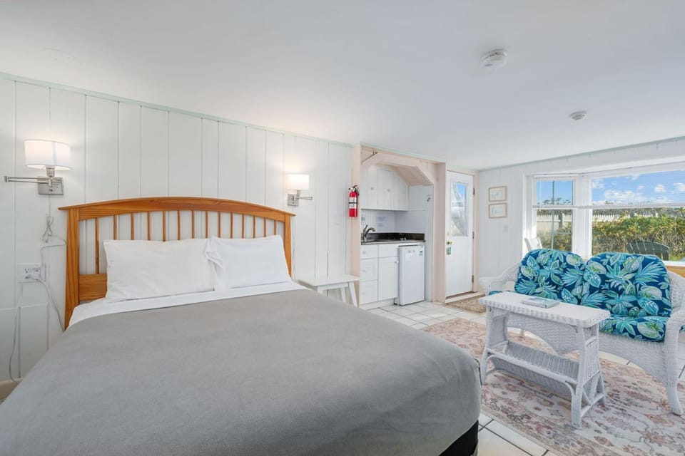 Relax Unwind at Eden On The Sound House in South Yarmouth