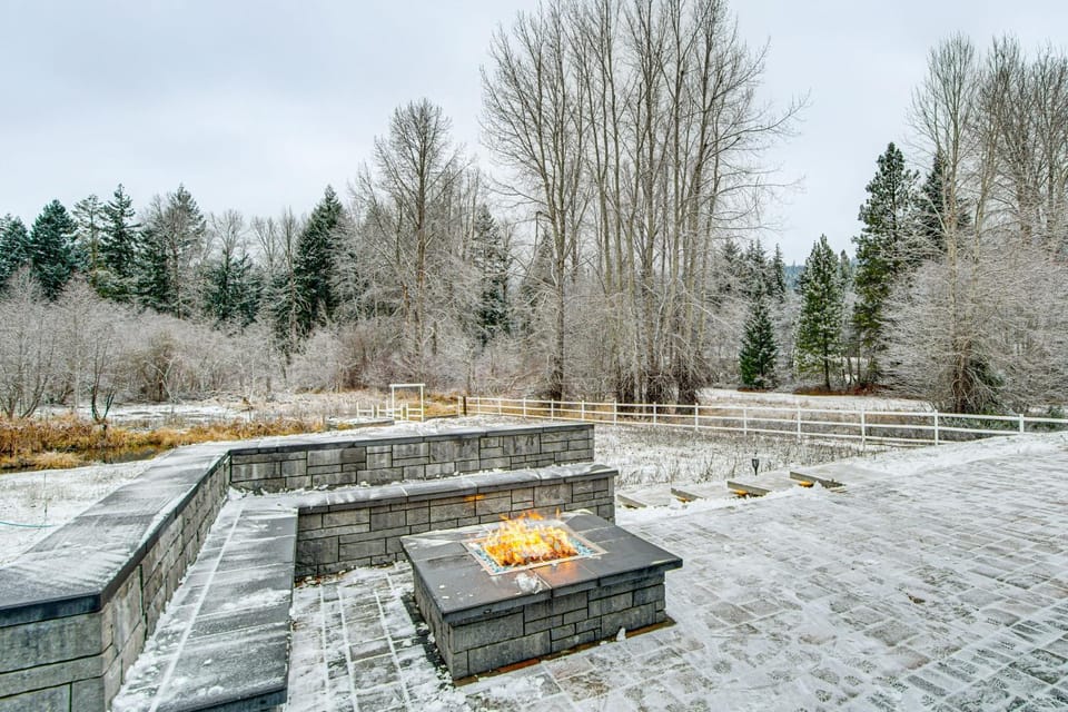 6 Mi to Cle Elum River: Family-Friendly Home! House in King County