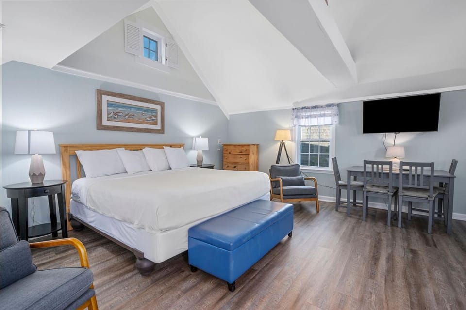 Summer Wind - Your Serene Cape Cod Getaway House in South Yarmouth