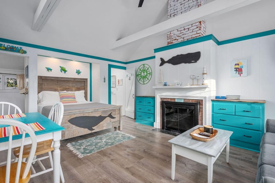 Flip Flops - Where Cape Dreams Meet the Sea House in South Yarmouth