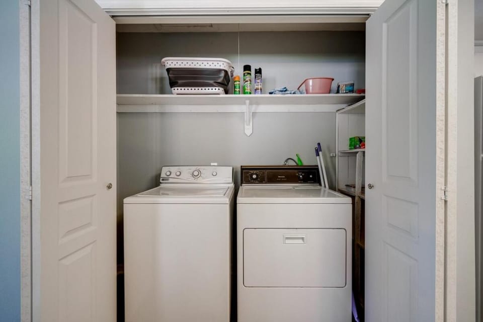 Lakeside Livin' in Fairfield Bay House in Fairfield Bay