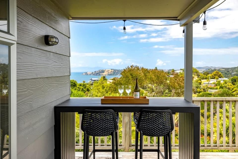 Sea View Serenity House in Auckland Region