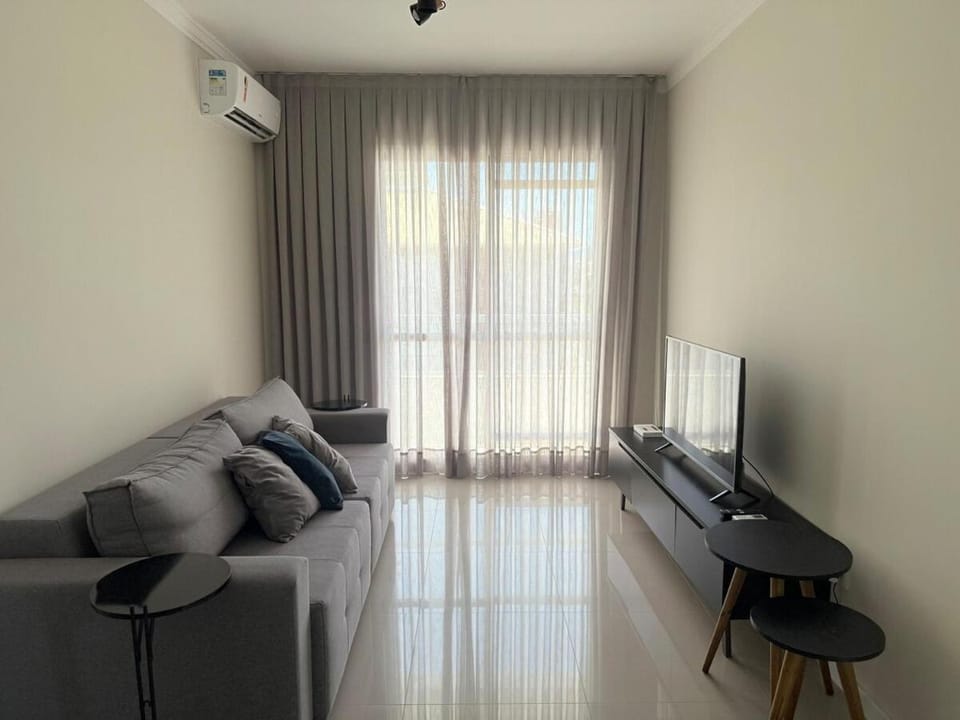Communal lounge/ TV room, TV and multimedia, Living room, Seating area, Evening entertainment, air conditioner
