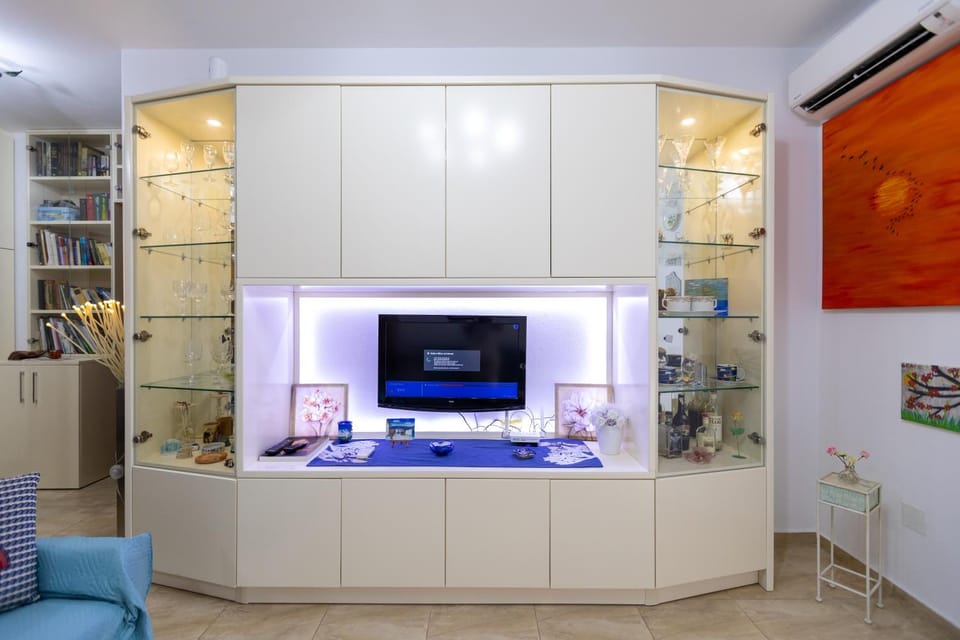 TV and multimedia, minibar