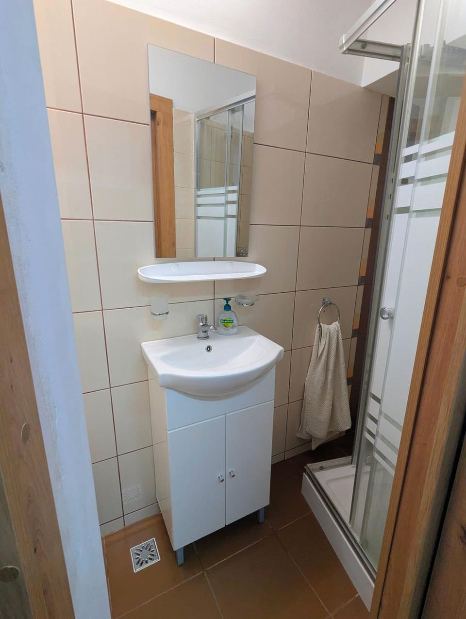 Shower, Bathroom, towels