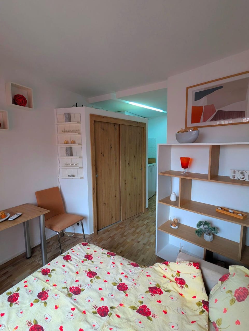 Bed, Living room, Seating area, wardrobe