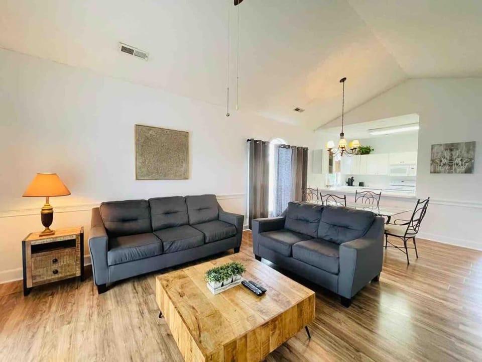 Vacational stylish condo at Magnolia Place MB House in Carolina Forest