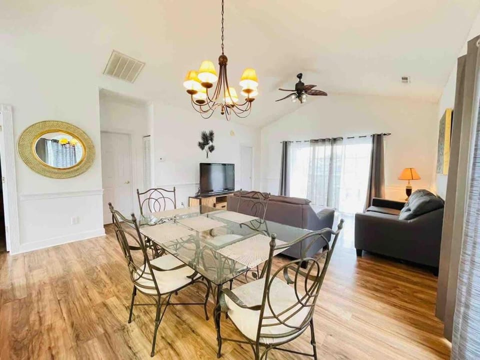 Vacational stylish condo at Magnolia Place MB House in Carolina Forest
