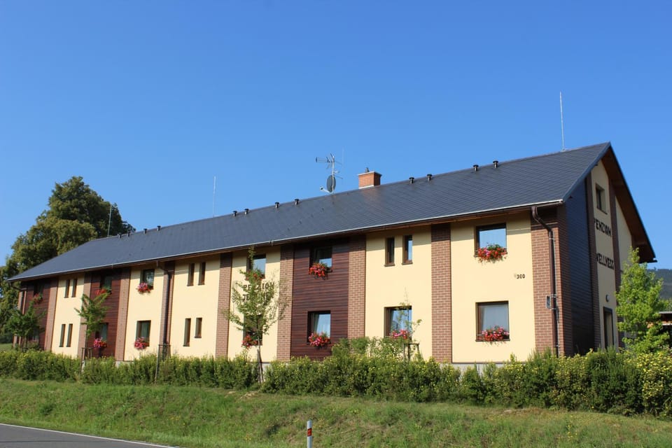 Off site, Summer