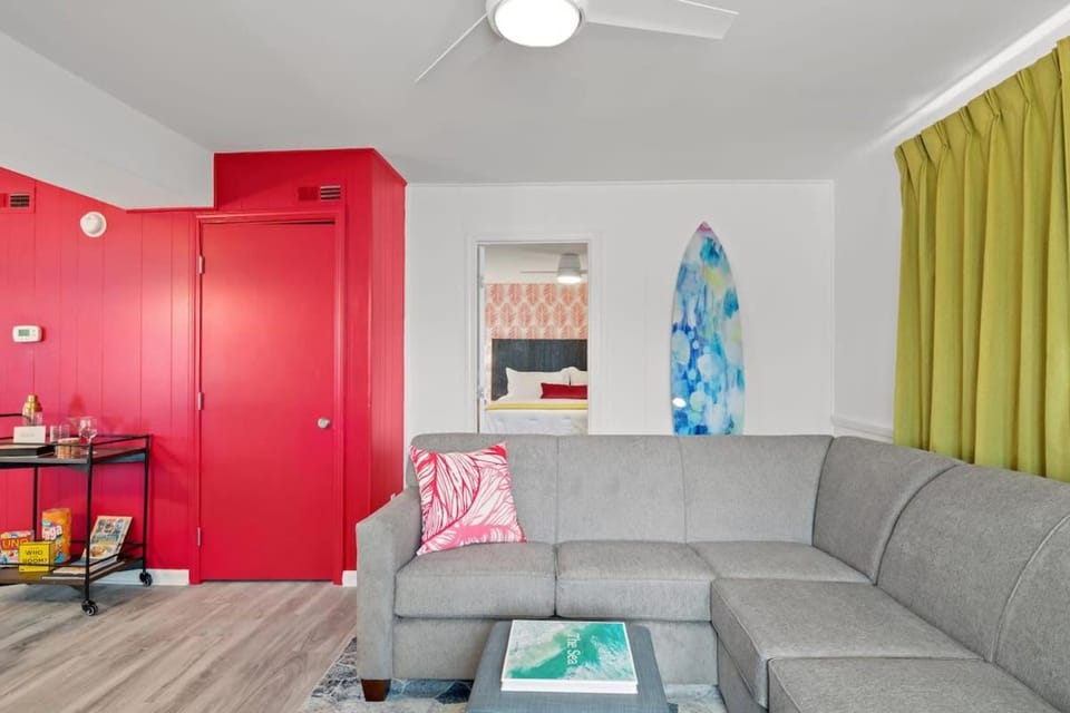 Beach Nest 1 Stylish Condo 2Min Walk to Beach Apartment in North Myrtle Beach