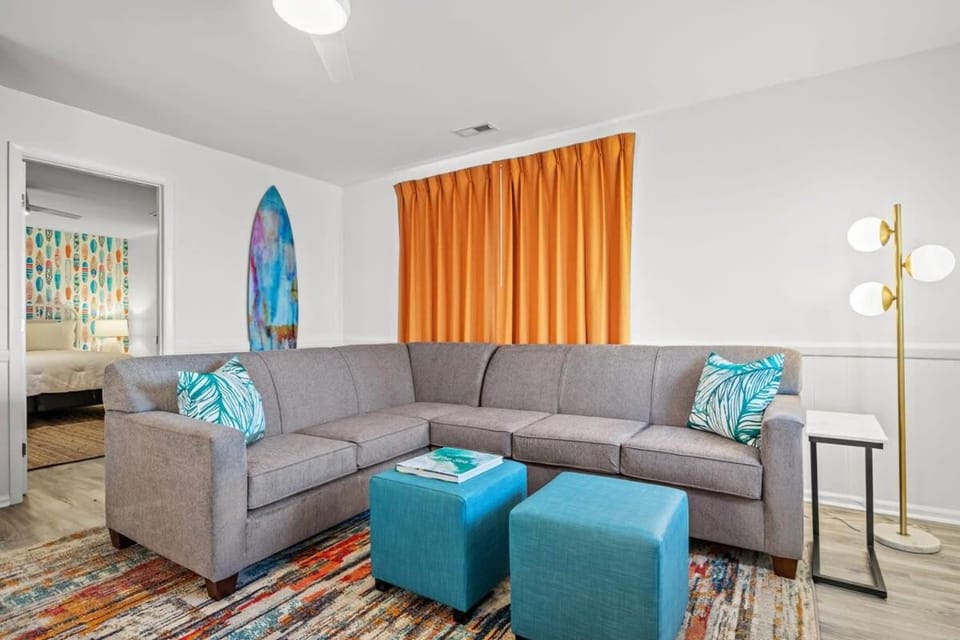 Beach Nest 2 Stylish Condo 2 Min Walk to Beach Apartment in North Myrtle Beach