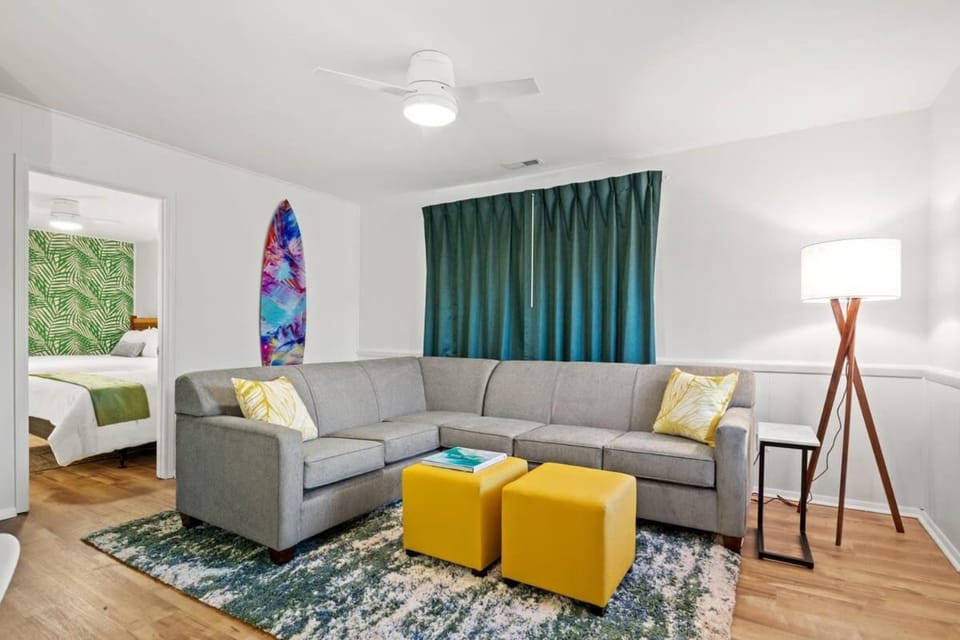 Beach Nest 4 Stylish 2Min Walk to Beach Apartment in North Myrtle Beach