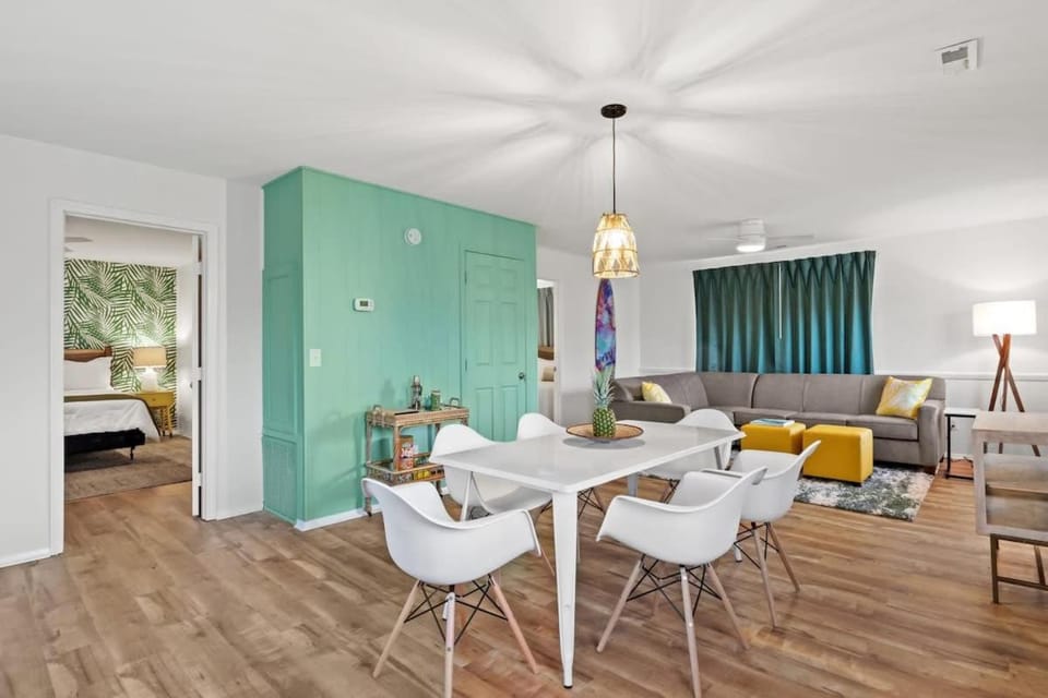 Beach Nest 4 Stylish 2Min Walk to Beach Apartment in North Myrtle Beach