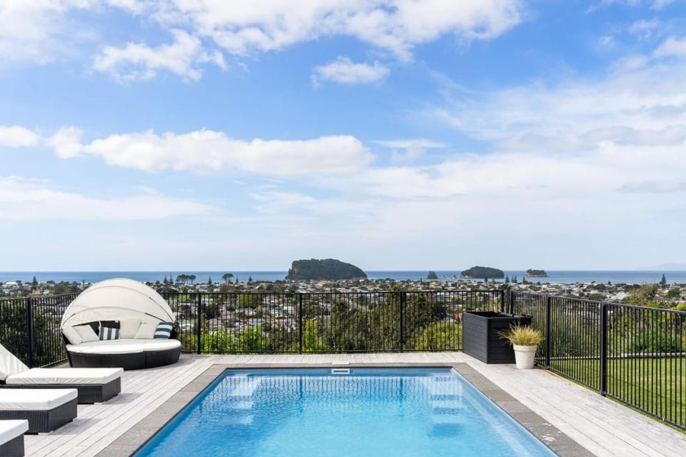 Sea view, Swimming pool