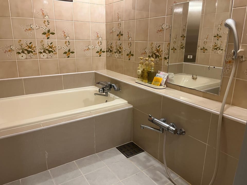 Bathroom, Bath