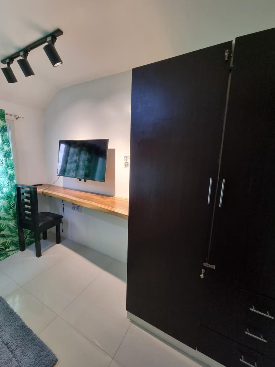 TV and multimedia, Seating area