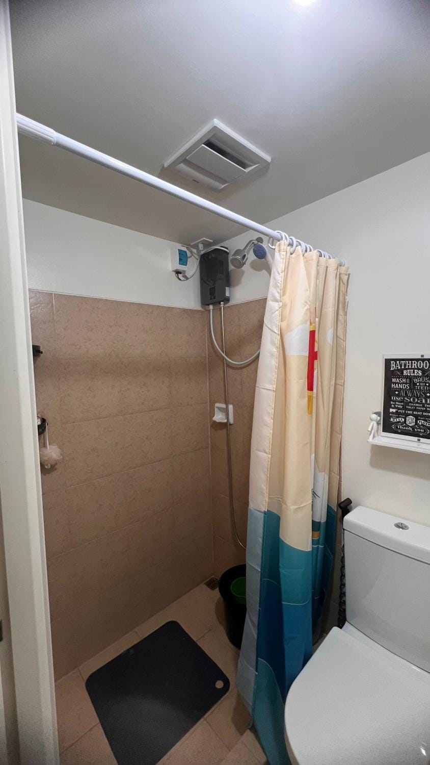 Shower, Toilet, Bathroom