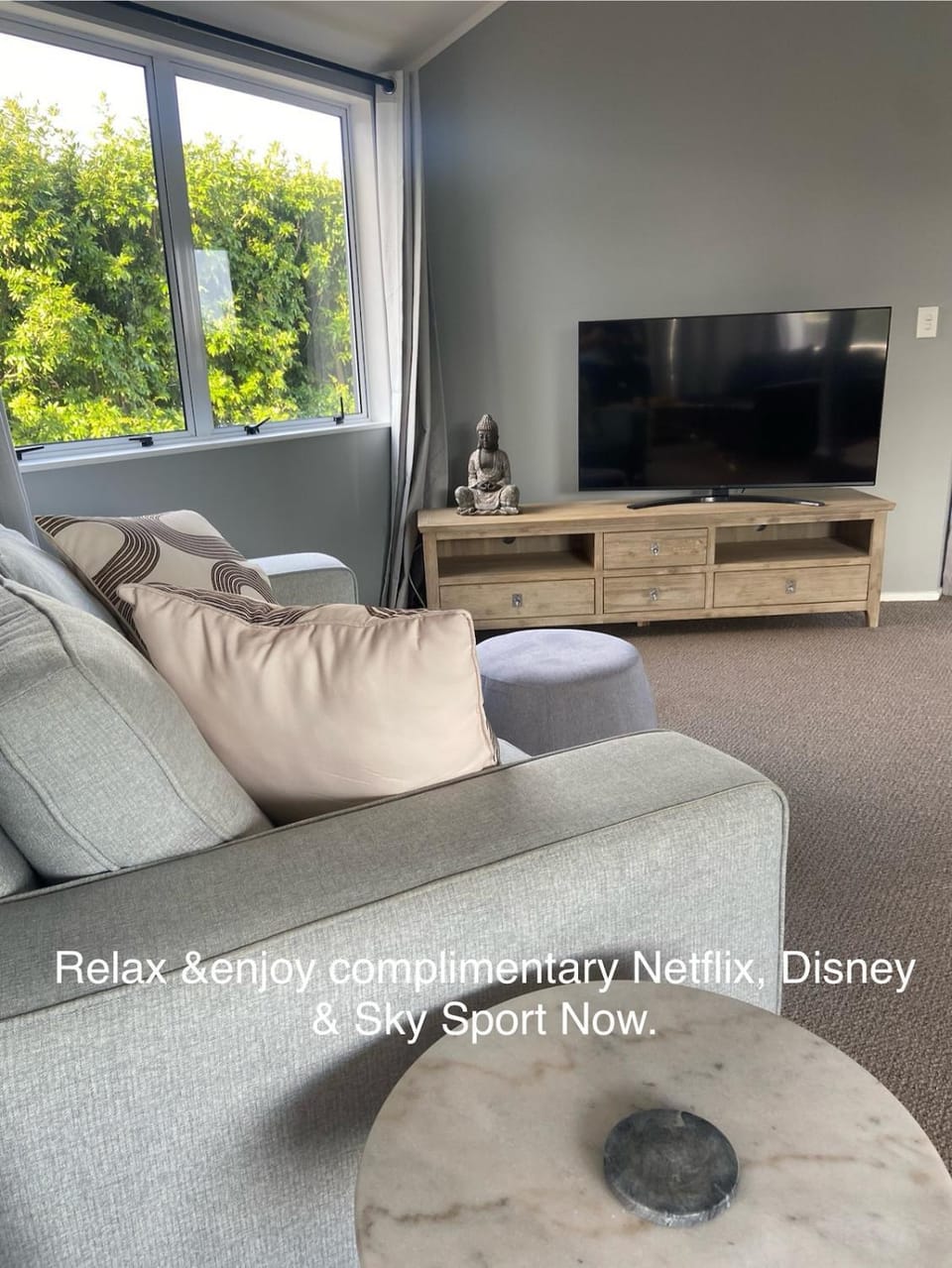 Communal lounge/ TV room, TV and multimedia, Seating area, Evening entertainment