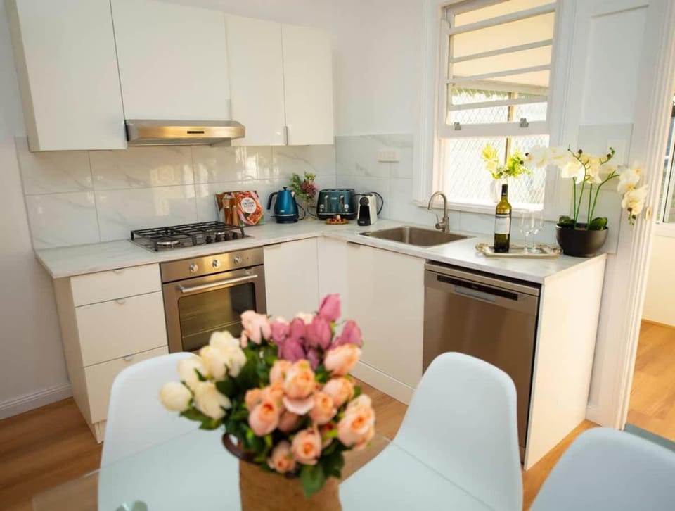 Golden & Perfectly Located Family Home at Hampton House in Hampton