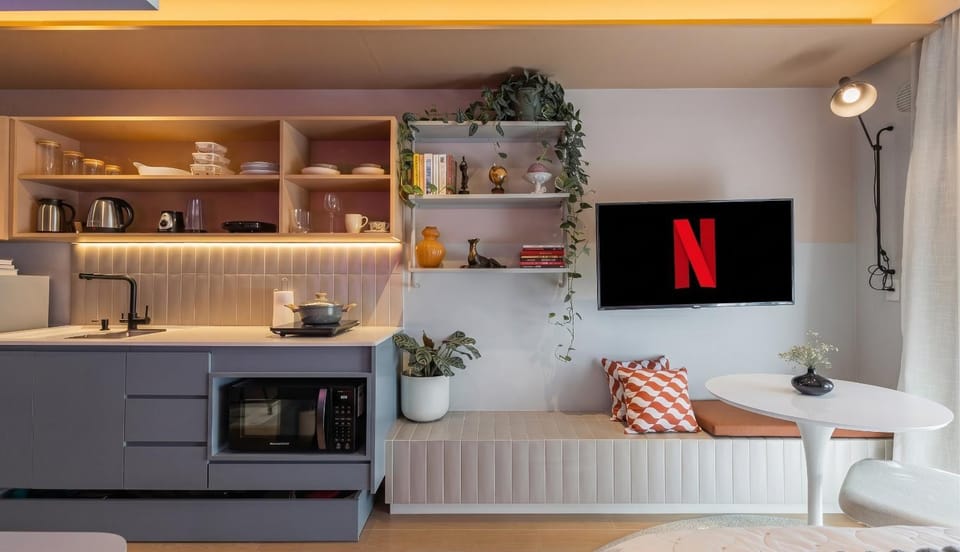 Studios a 300m do metrô, próximo a comércio, restaurantes com ótima localização em Pinheiros Apartment in Sao Paulo City