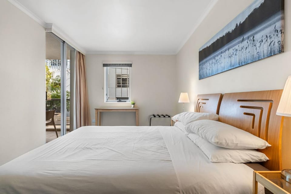 Sydney City Escape! - Pool, Gym & Parking Apartment in Sydney