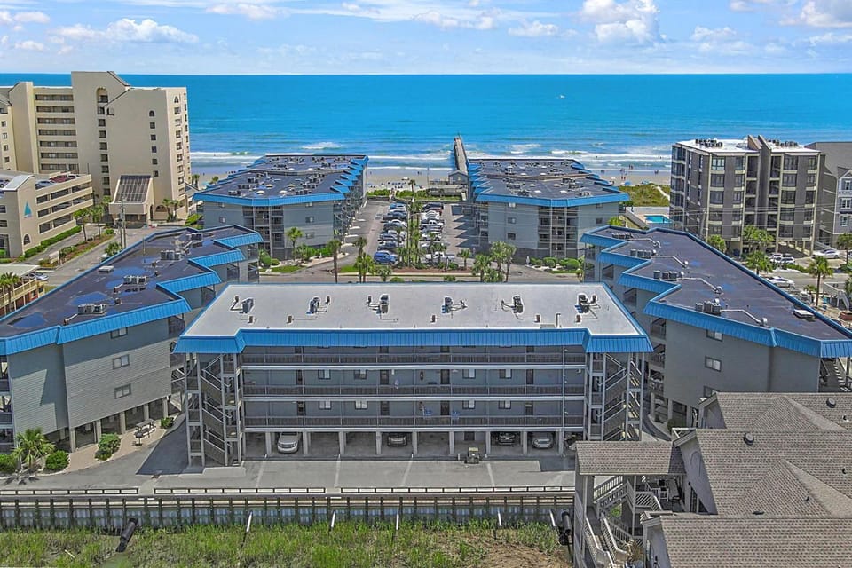 Property building, Neighbourhood, Bird's eye view