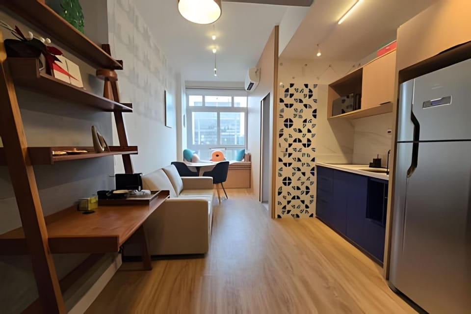 Kitchen or kitchenette, Seating area
