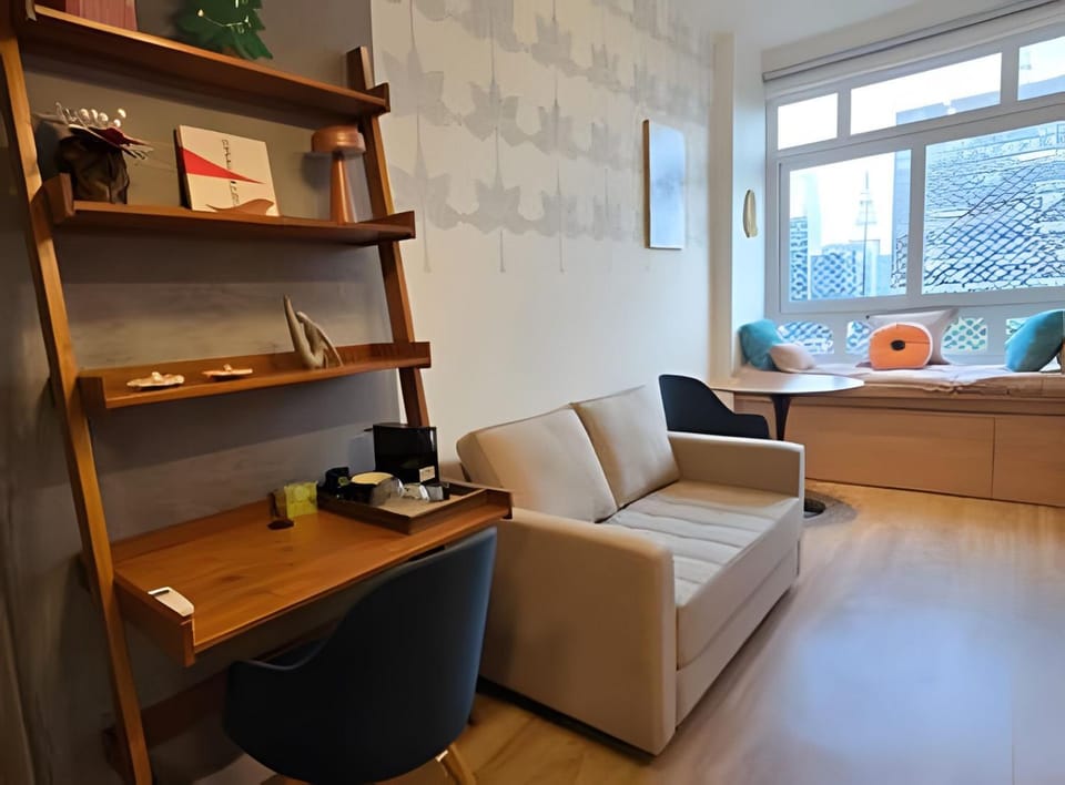 Coffee/tea facilities, Seating area
